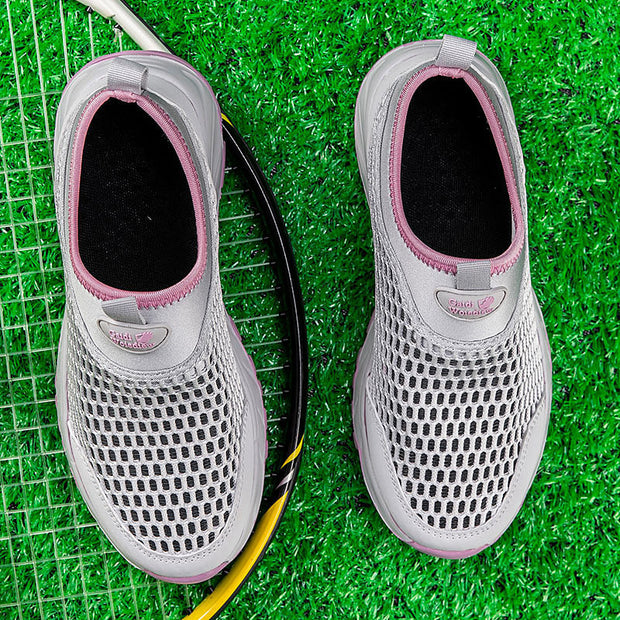 Breathable Mom Large Mesh Walking Shoes