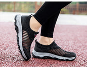 Breathable Mom Large Mesh Walking Shoes