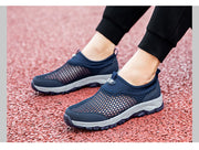 Breathable Mom Large Mesh Walking Shoes