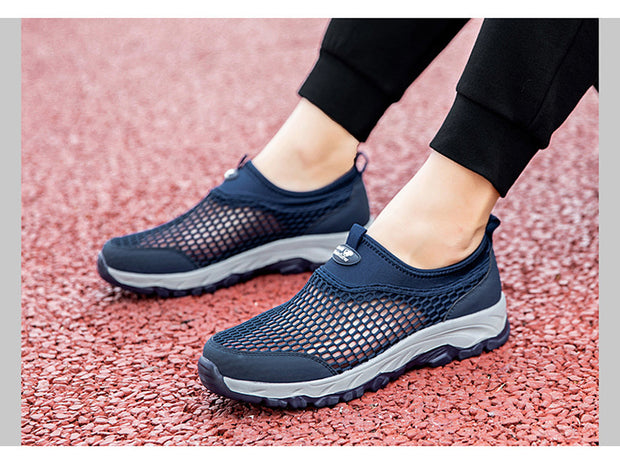 Breathable Mom Large Mesh Walking Shoes