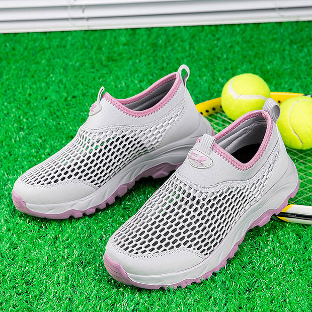 Breathable Mom Large Mesh Walking Shoes