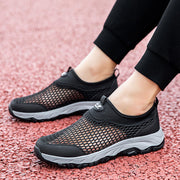 Breathable Mom Large Mesh Walking Shoes