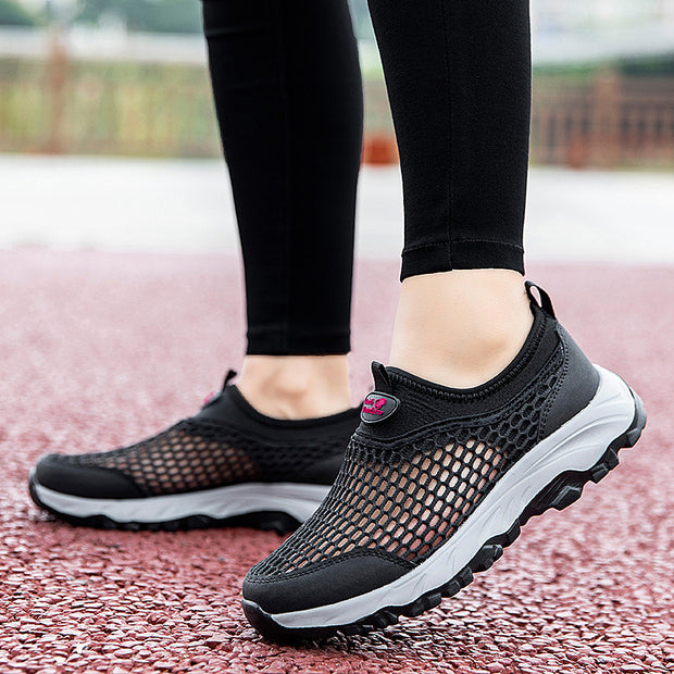 Breathable Mom Large Mesh Walking Shoes